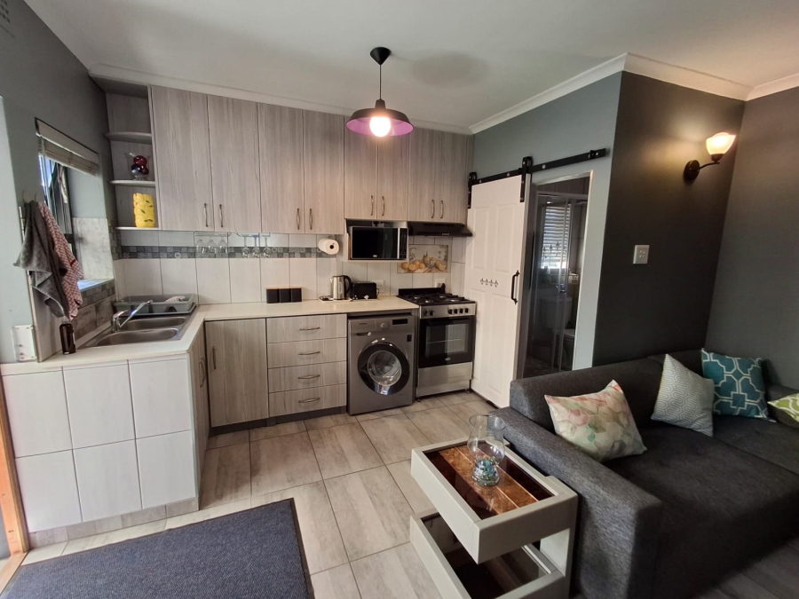To Let 1 Bedroom Property for Rent in Labiance Estate Western Cape